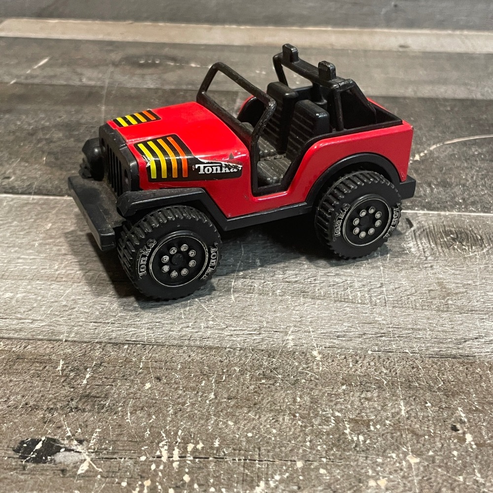 Vintage 1979 Tonka Red Jeep Pressed Steel 4x4 Toy Vehicle 268218